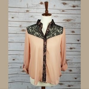 New IN STYLE lace shoulder roll up sleeves…